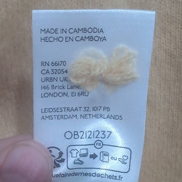 New The Goldie Crew-Neck Cashmere Sweater Size Medium Butter Yellow Oversized - Picture 8 of 8